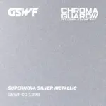 Луксозен спортен автомобил със сребристо фолио GSWF Supernova Silver Metallic – интензивен металик блясък и пълна TPU защита срещу камъчета.
